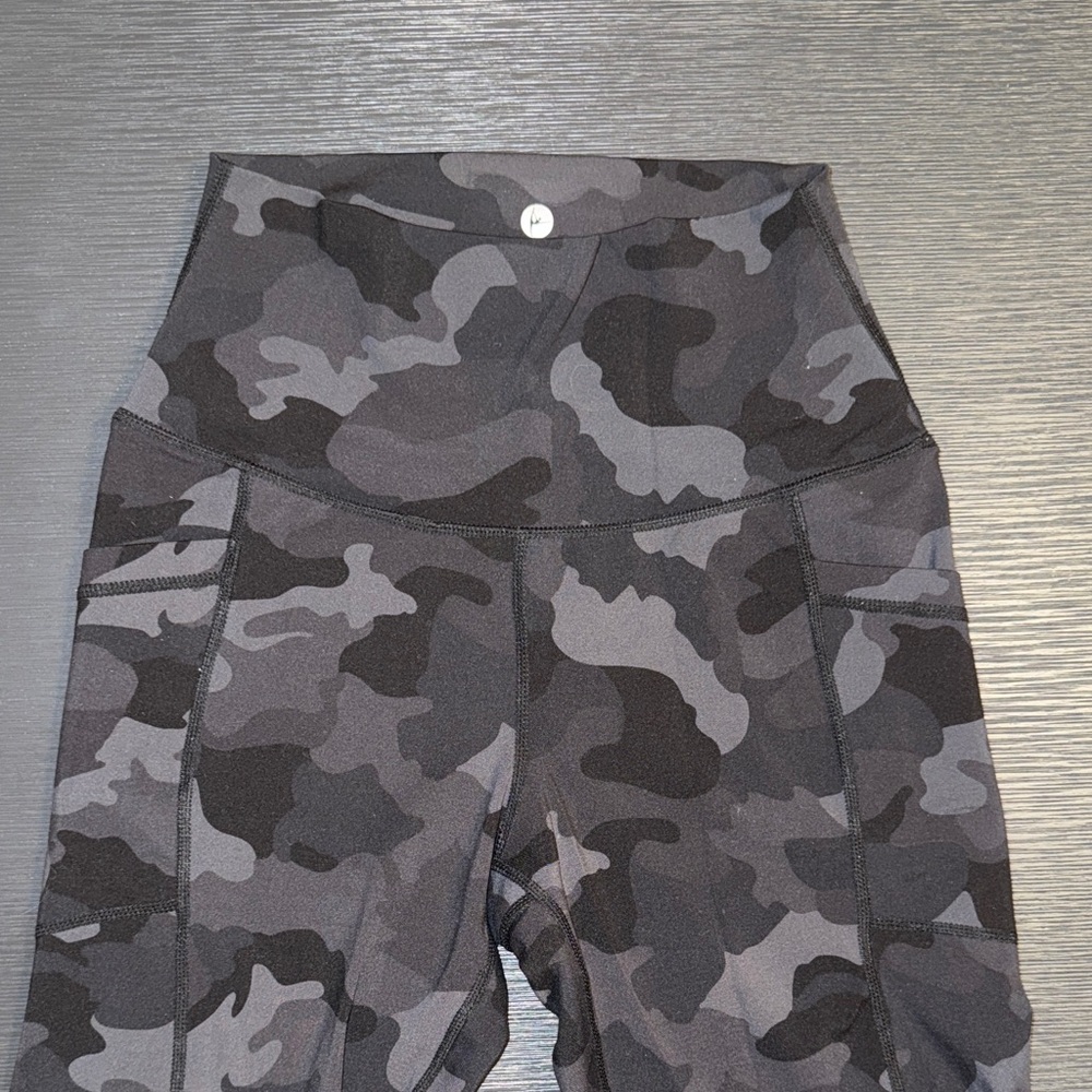 90 Degree By Reflex Black Camouflage Leggings